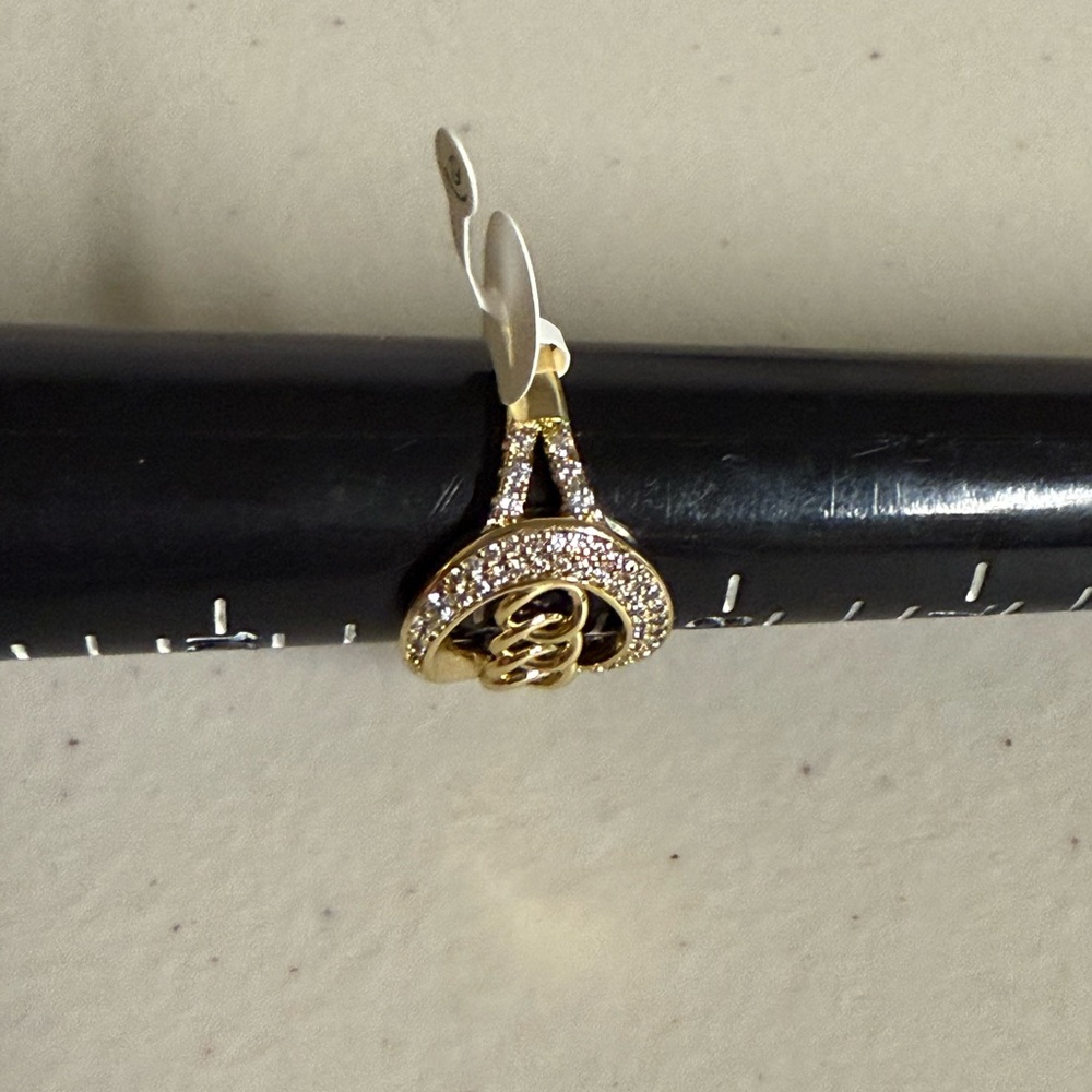 Beautiful Ring size 9 - Picture 5 of 7